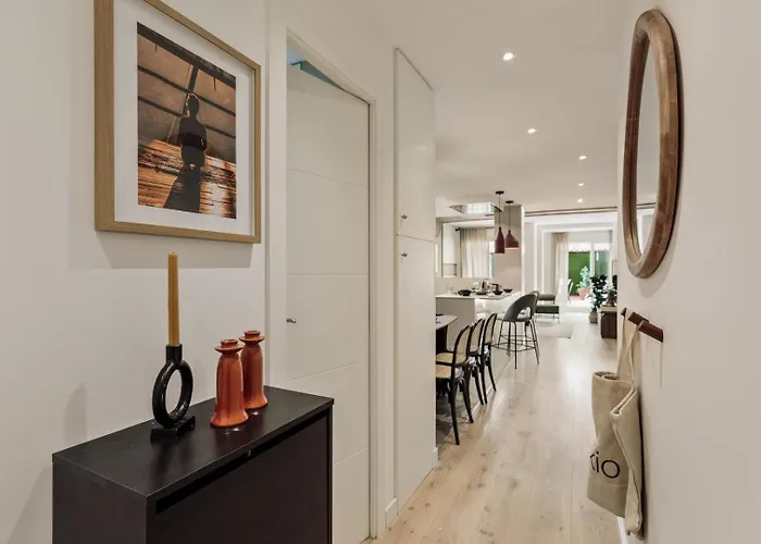 Malena - 3 Bedrooms And Terrace In Eixample Esquerra דירה ברצלונה