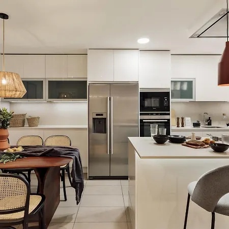 Апартаменты Malena - 3 Bedrooms And Terrace In Eixample Esquerra Барселона